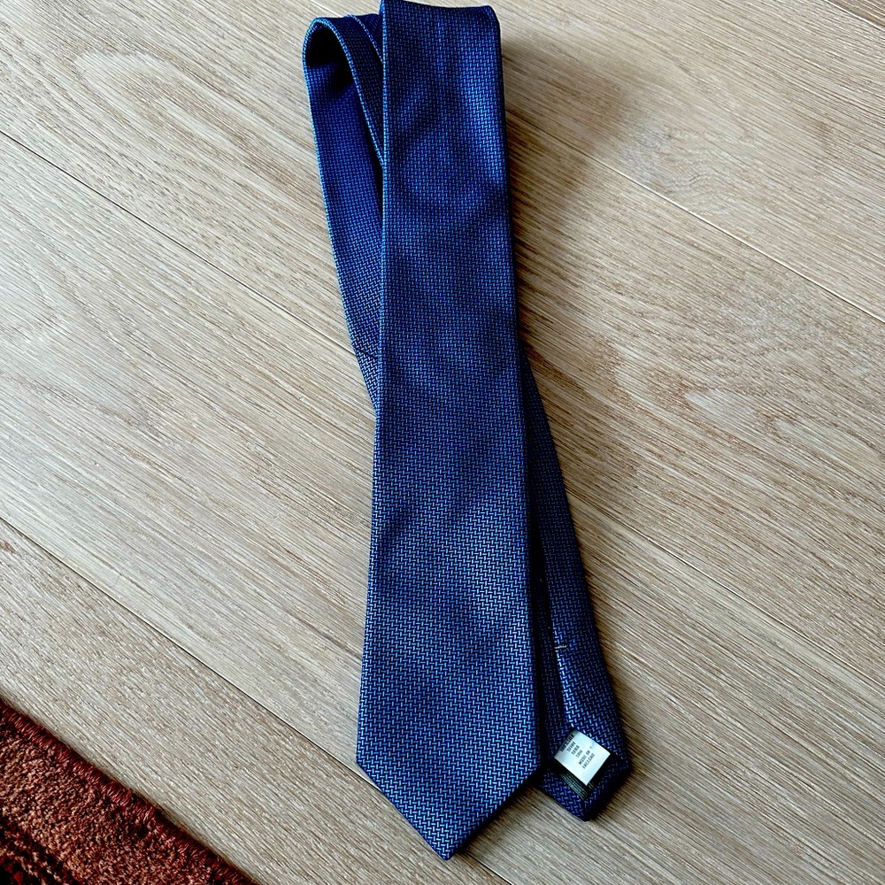 Eton Luxury Tie - Subtle Blue Herringbone Pattern - Made in England - Ex. Cond.